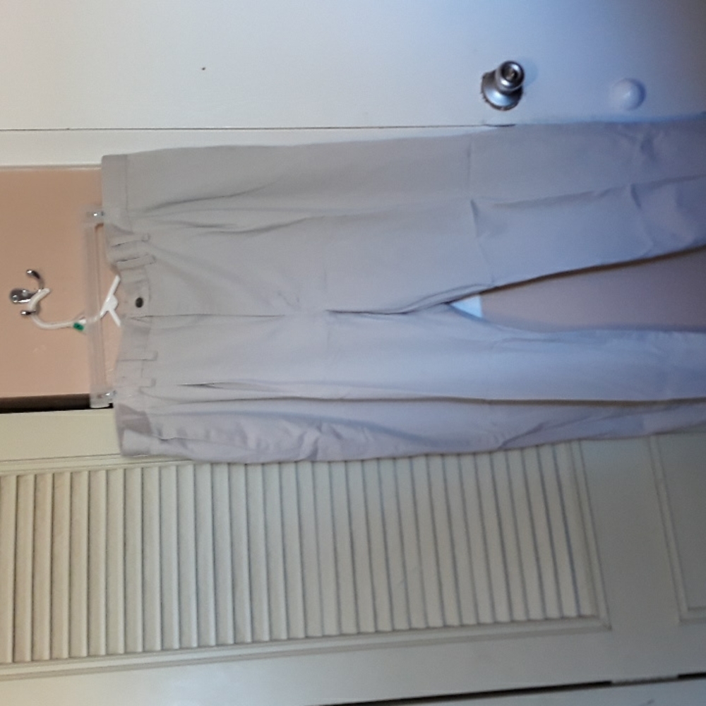 Lee khakis